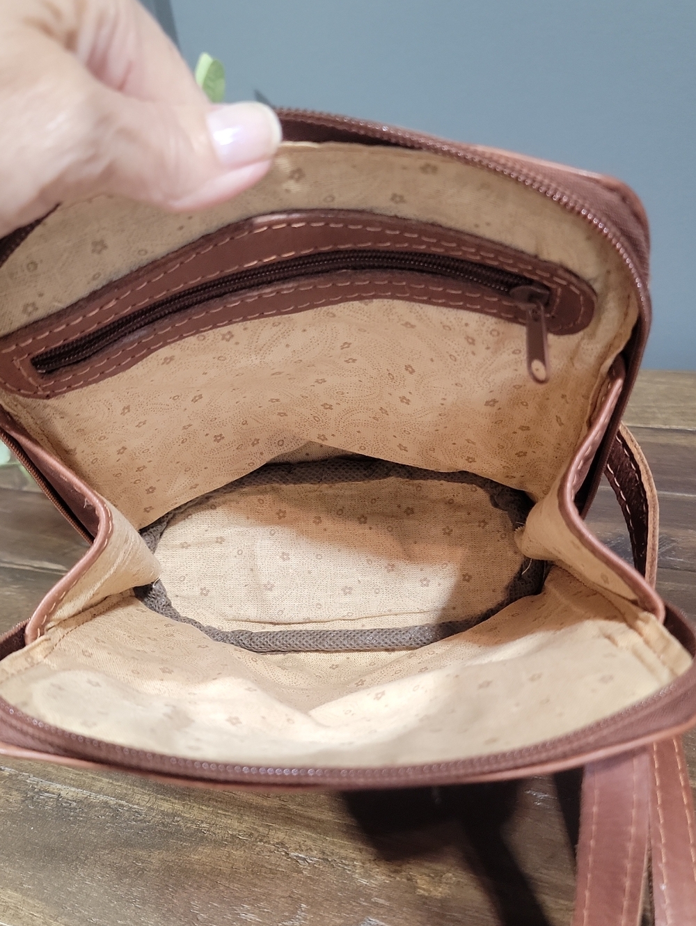 NWT Tooled Leather Crossbody - Picture 9 of 15